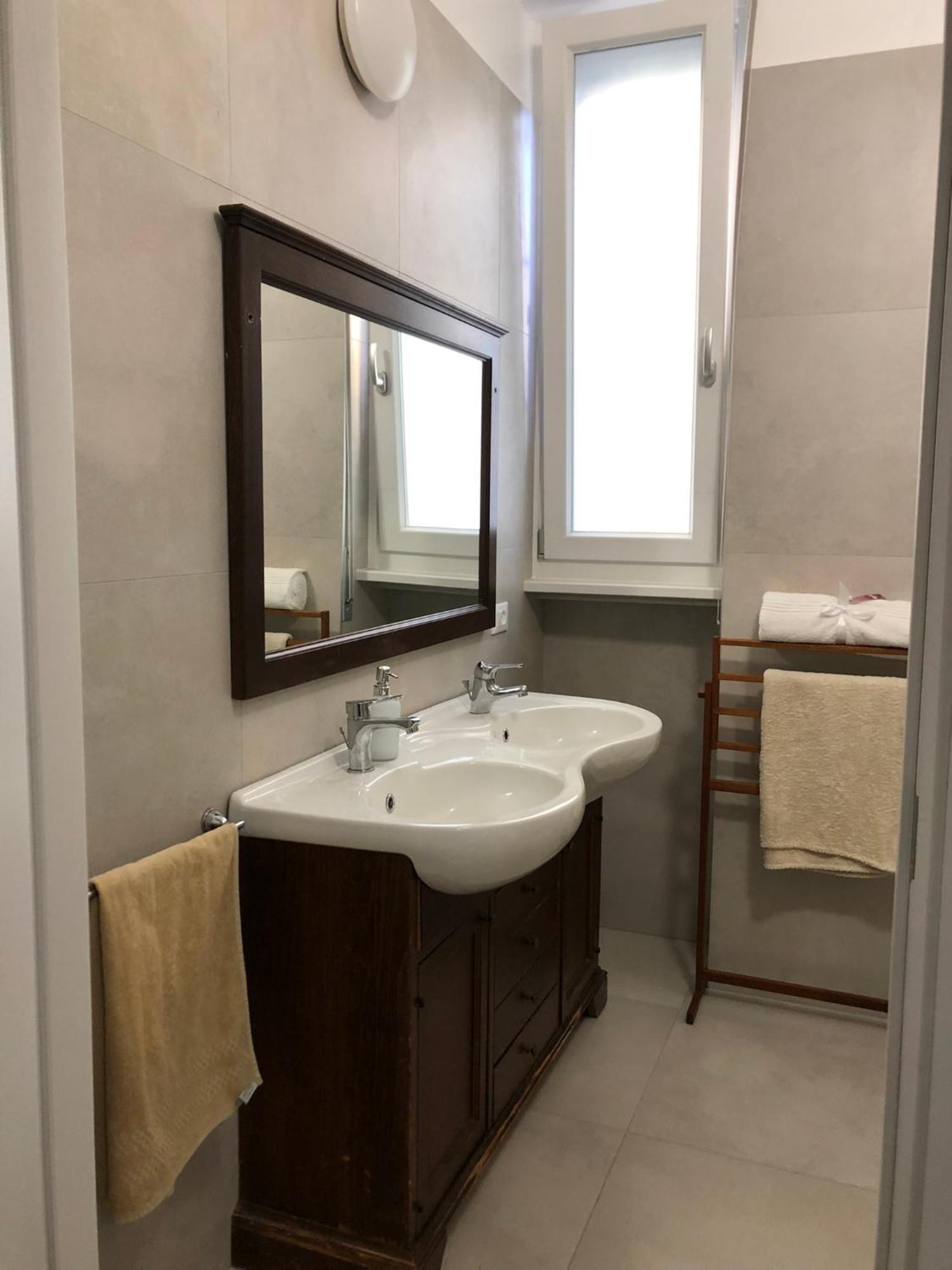 Bilocale In Bande Nere-Metro Rossa Duomo Apartment Milan Exterior photo